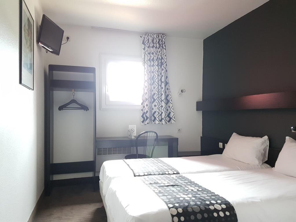 Brit Hotel - Montsoult La Croix Verte Baillet-en-France Экстерьер фото