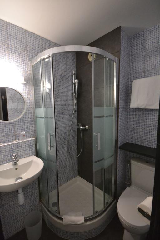 Brit Hotel - Montsoult La Croix Verte Baillet-en-France Экстерьер фото